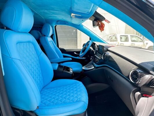 V Class Business Edition Blue interior