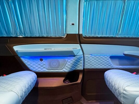 V Class Business Edition Blue interior