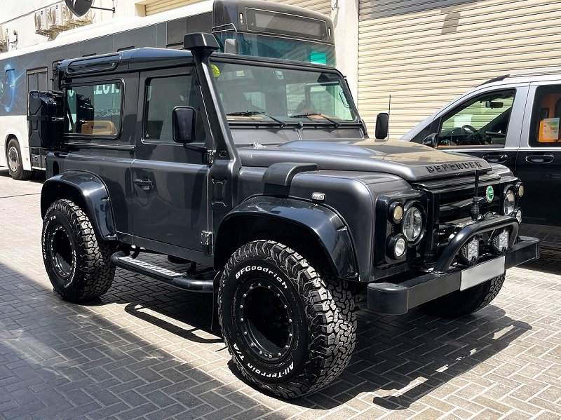 Land Rover Defender 4x4