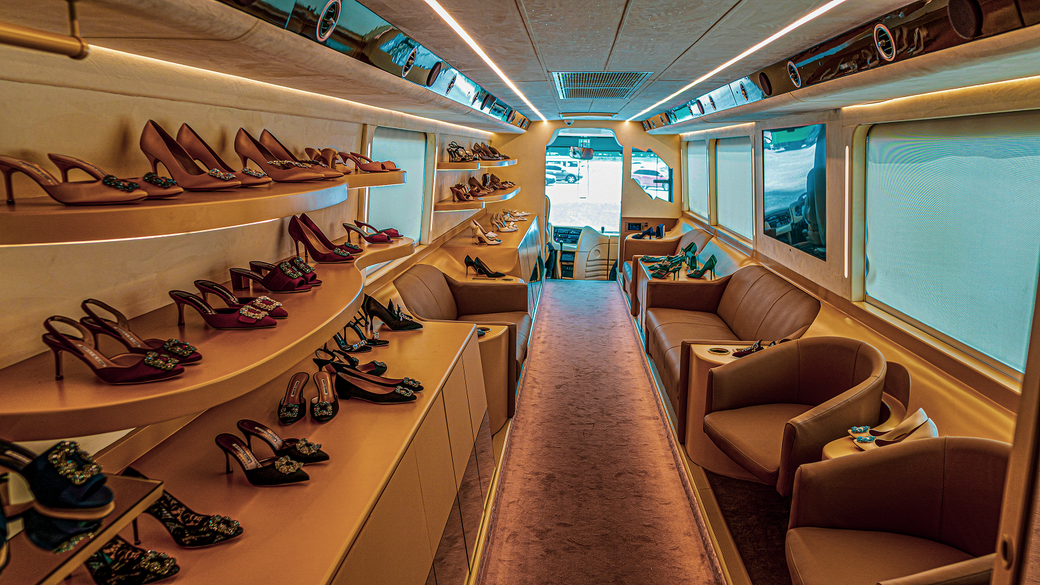 Mercedes Benz Bus Mobile Shop