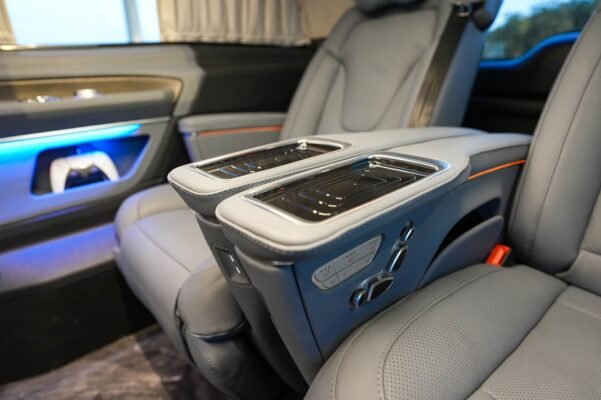 Mercedes V300 Luxury Van