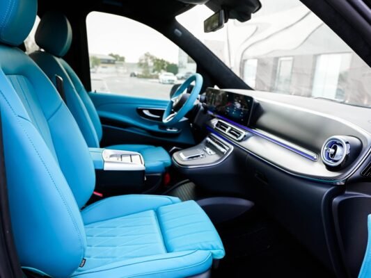 Mercedes Benz V Class V300 Business Van Dubai (39)