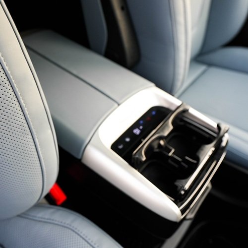 Mercedes Benz VClass V300 VIP Van Dubai (12)