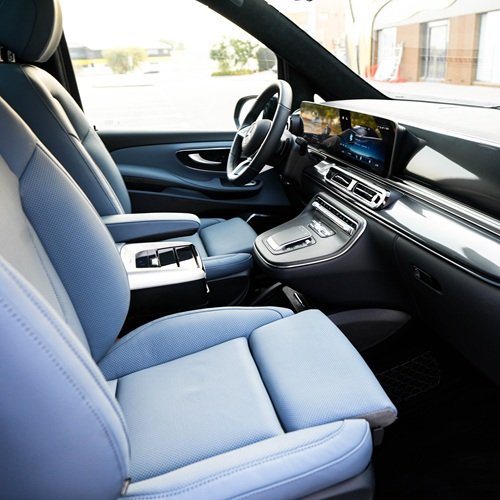 Mercedes Benz VClass V300 VIP Van Dubai (3)