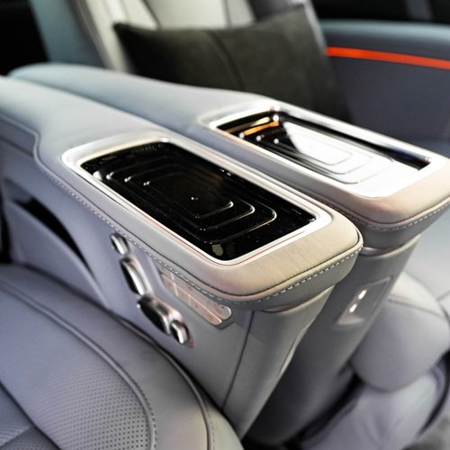 Mercedes Benz VClass V300 VIP Van Dubai (9)