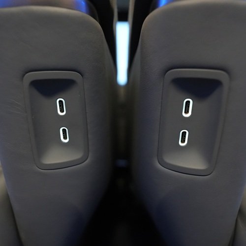 Mercedes V Class 2025 VIP Van (20)