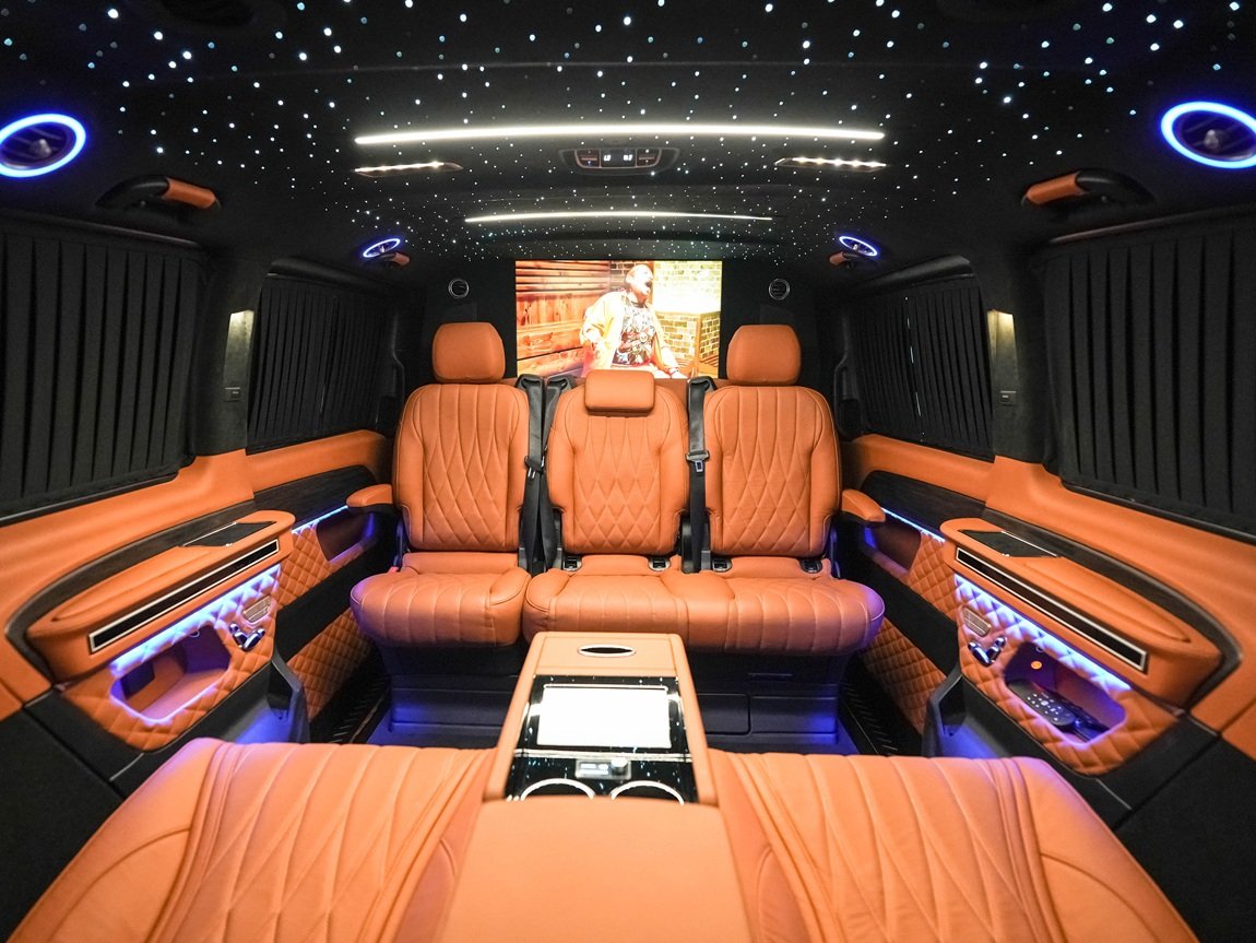 Mercedes Benz V Class V300 Luxury Van (1)