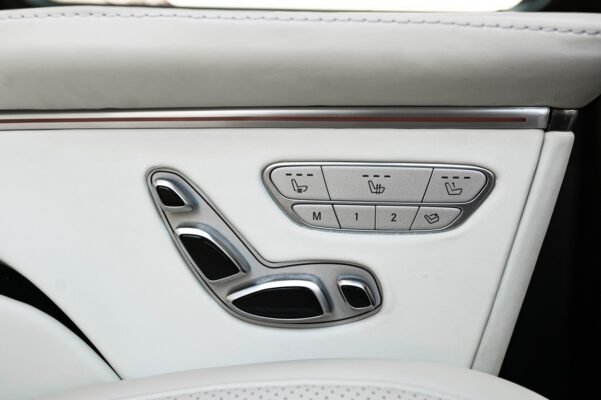 Mercedes Benz V Class V300 VIP Van Dubai (6)