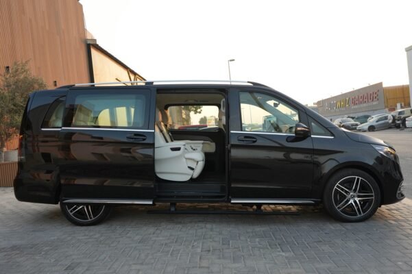 Mercedes Benz V Class V300 VIP Van Dubai (6)