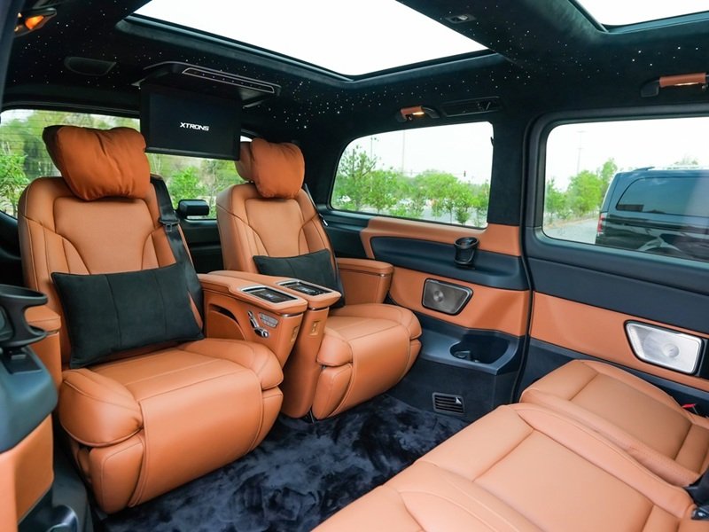 Mercedes benz V Class Luxury Van 468 Main