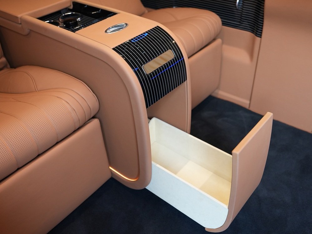 Mercedes Benz Hidden Storage (3)