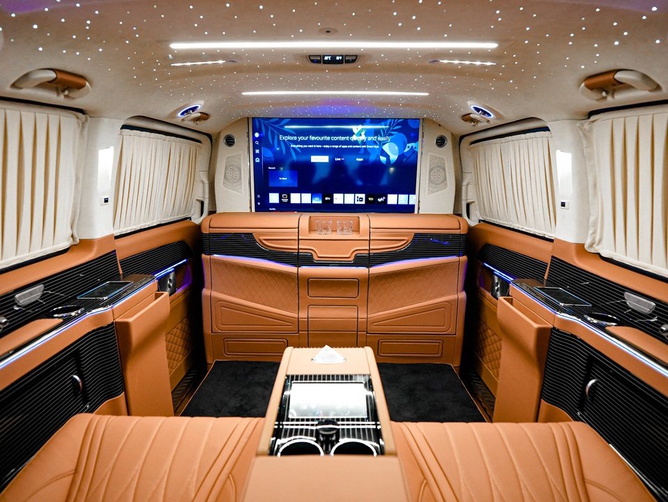 Mercedes Benz VClass 558 - Banner