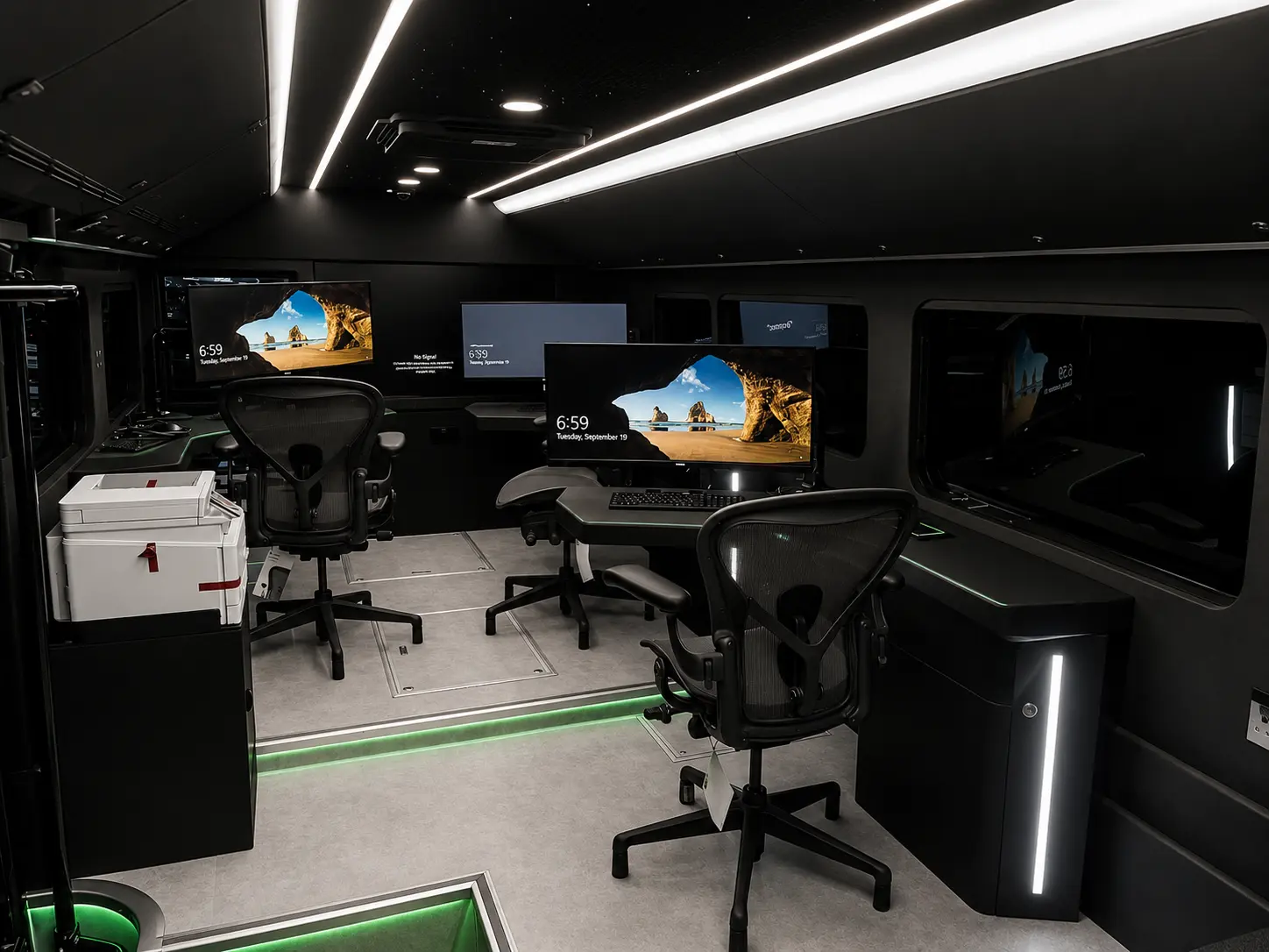 Mobile Command Center - Scuderia Motor Design
