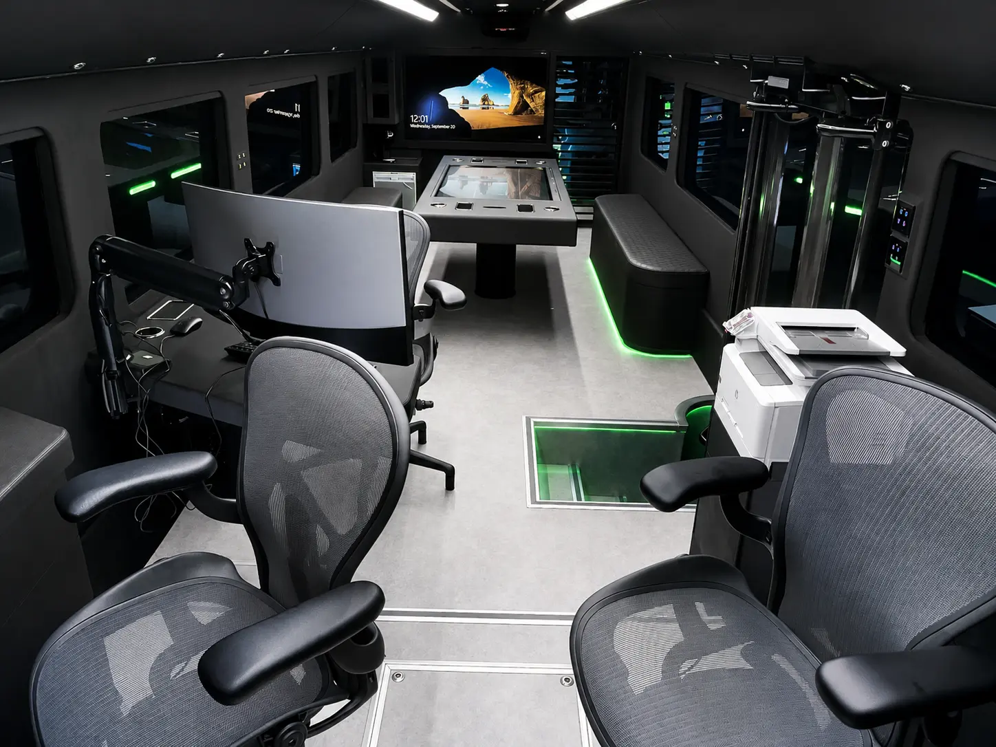 Mobile Command Center - Scuderia Motor Design