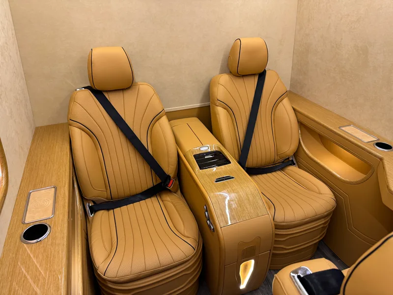 Mobile Smart Center - Scuderia Motor Design